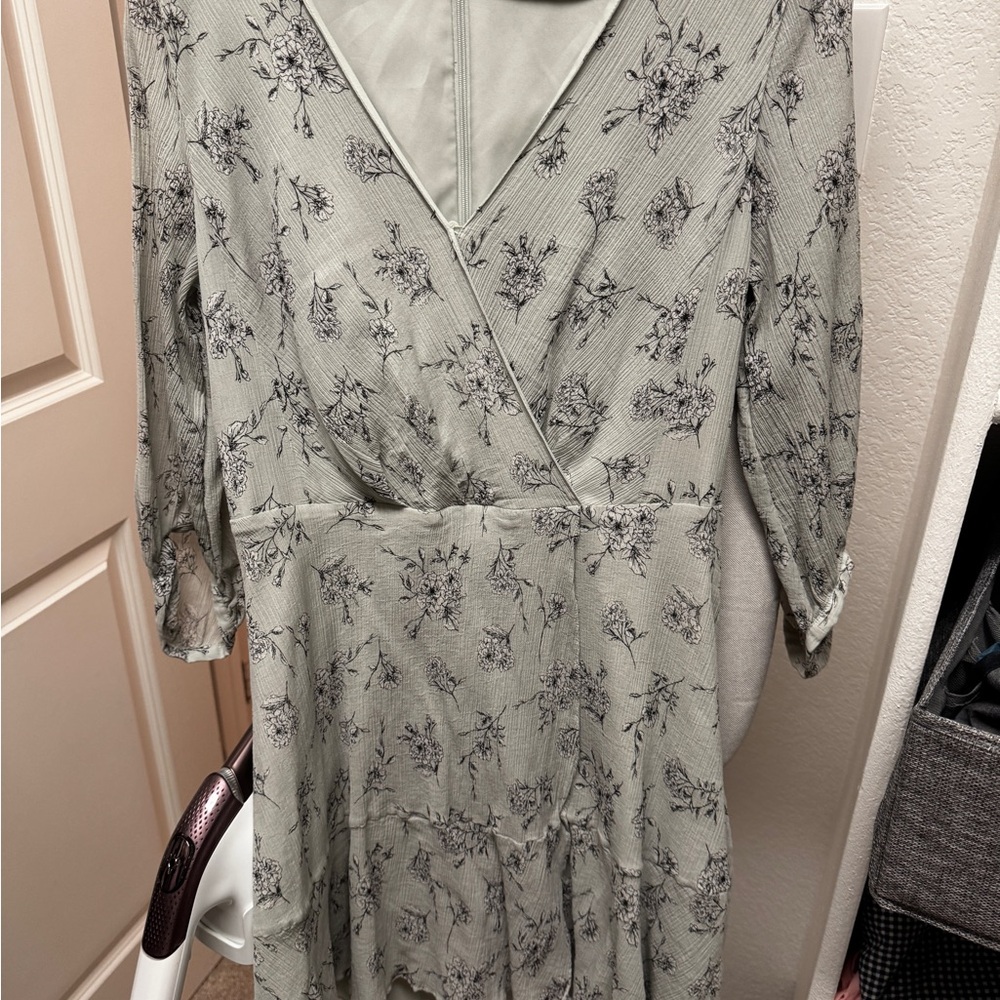 Club Monaco Floral Dress